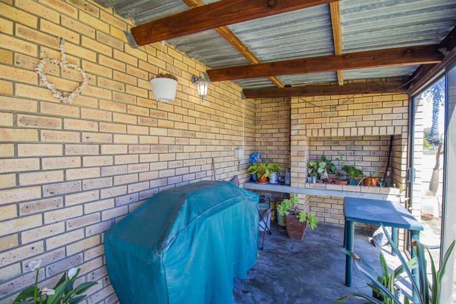 4 Bedroom Property for Sale in Yzerfontein Western Cape